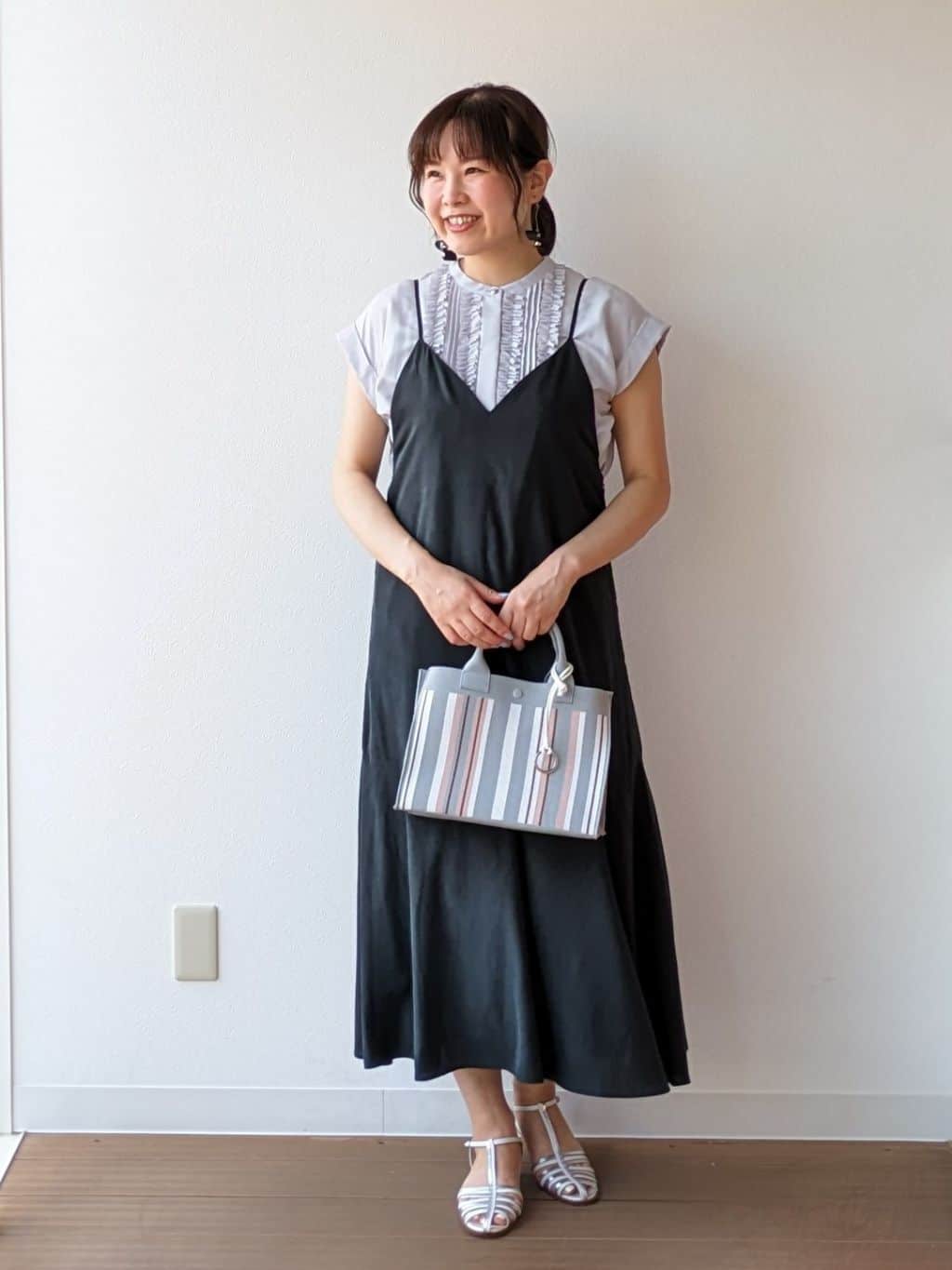 なみきさんの「UNTITLED｜【洗える/肩紐調節可能】パウダーキャミワンピース」を使ったコーディネート
