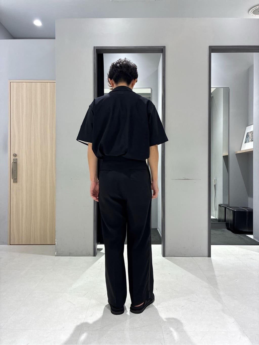 わいずみさんの「TAKEO KIKUCHI｜【COOL CITY WEAR】エアートール オープンカラーシャツ /接触冷感・通気性」を使ったコーディネート