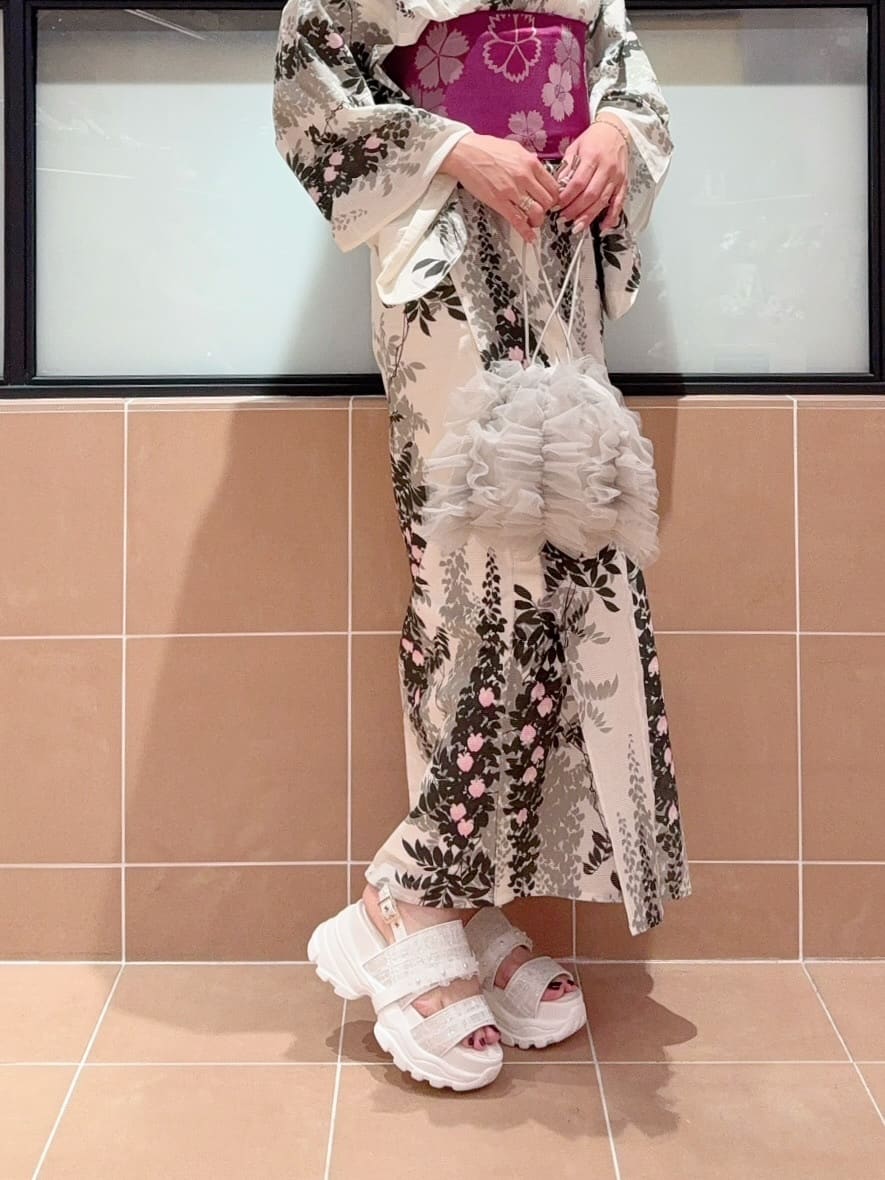 kaoriさんの「ESPERANZA｜ツイード風フラワーベルトスポサン」を使ったコーディネート