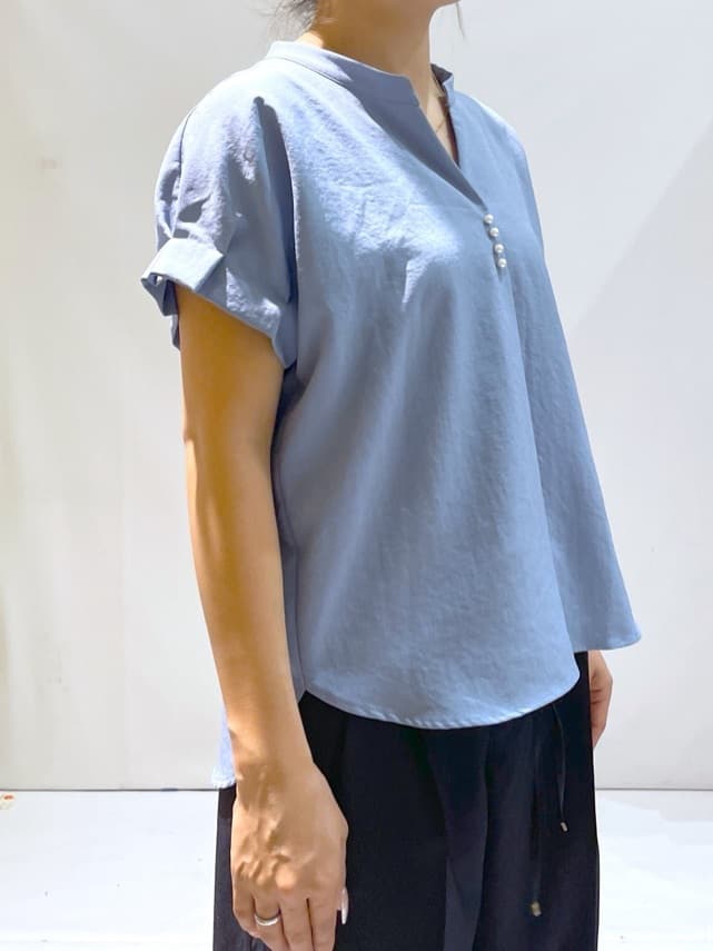 manaさんの「OPAQUE.CLIP｜《7色展開／XS-LLサイズ》タックスリーブスキッパーブラウス【洗濯機洗い可／吸水速乾／抗ピル／防シ」を使ったコーディネート