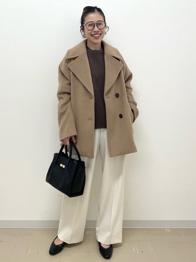 Akiさんの「OPAQUE.CLIP｜カシミヤブレンドウールミドルピーコート」を使ったコーディネート