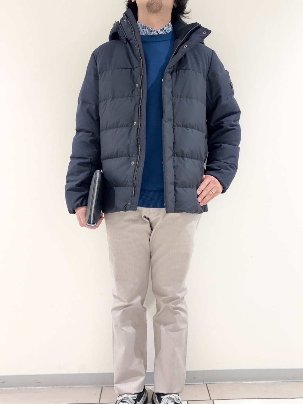 及川さんの「TAKEO KIKUCHI｜カラーコンビ ダウンブルゾン」を使ったコーディネート