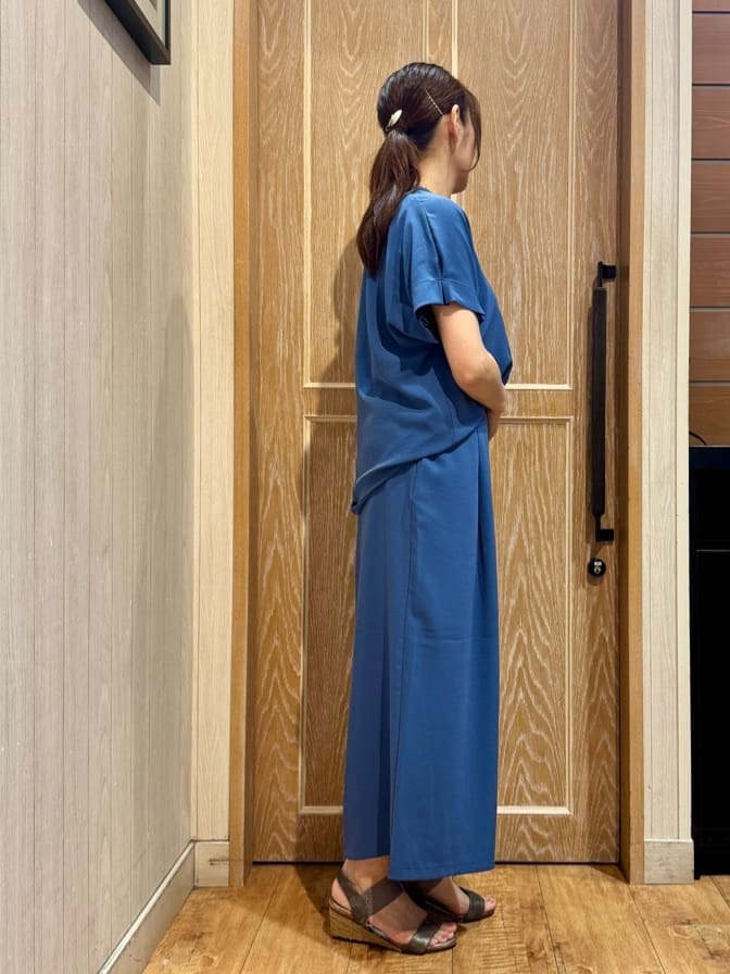 KAORIさんの「SHOO･LA･RUE｜【セットアップ可/ひんやり】下半身カバーにも タックスカーチョ」を使ったコーディネート