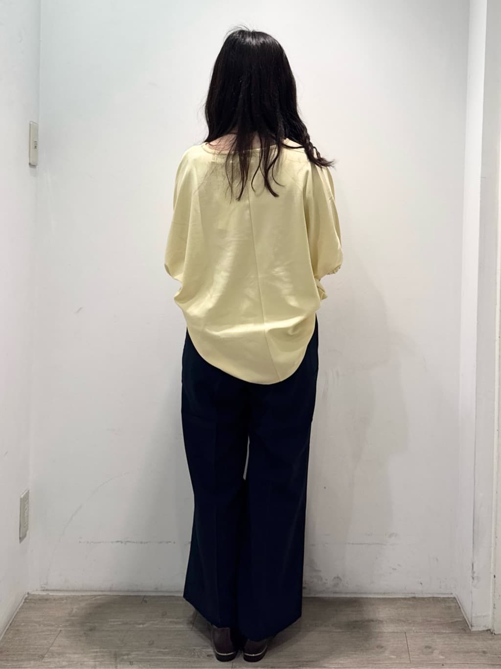 yuicciさんの「OPAQUE.CLIP｜ギャザードルマンスリーブトップス【UV／吸水速乾／洗濯機洗い可】」を使ったコーディネート