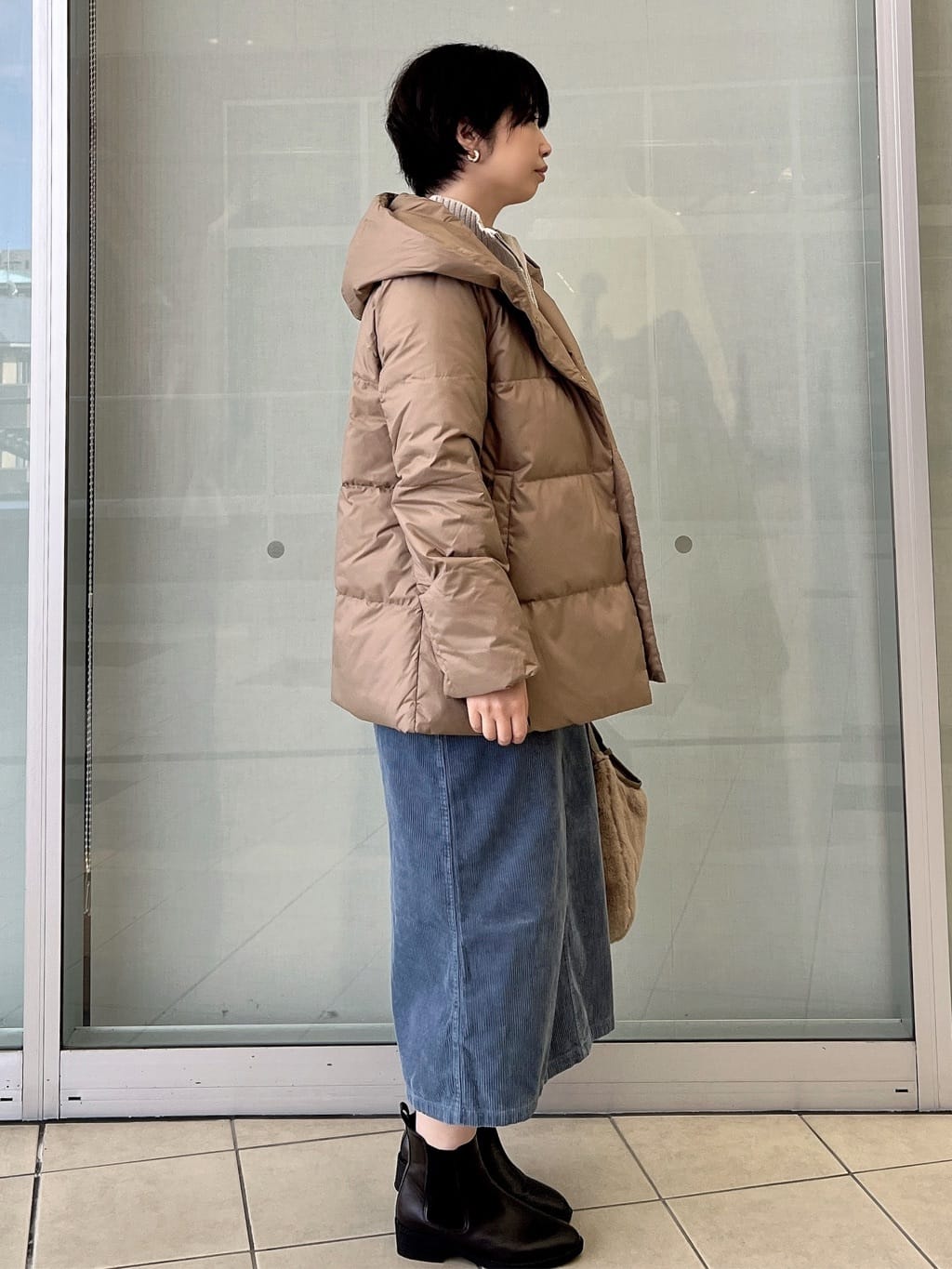 yo-koさんの「OPAQUE.CLIP｜撥水フードミドルダウンコート【防風／抗菌防臭／洗濯機OK】《S～LL》」を使ったコーディネート