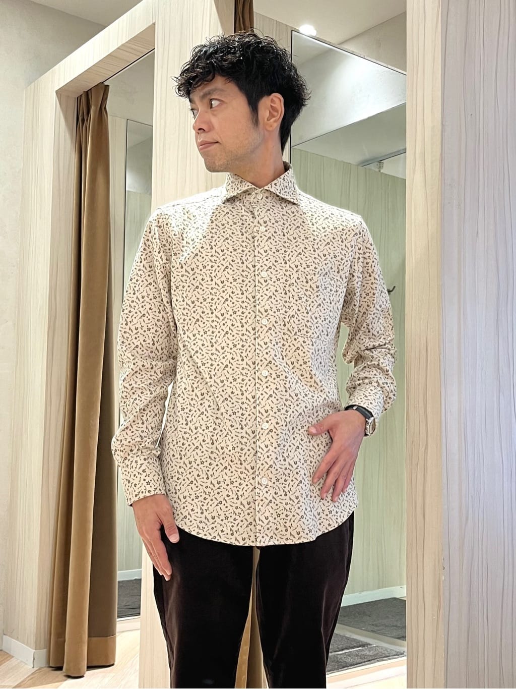 URAさんの「TAKEO KIKUCHI｜【Sサイズ～】ストレッチコーデュロイ ジャケット」を使ったコーディネート