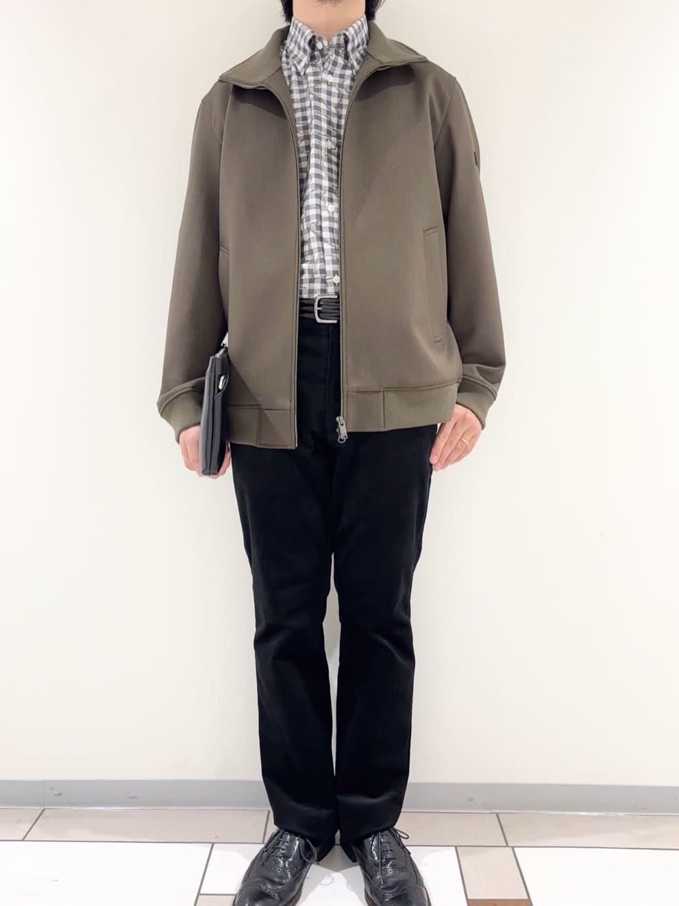 及川さんの「TAKEO KIKUCHI｜【JUST ONE LAYER】ダウンファブリック ジップアップ リブ ブルゾン」を使ったコーディネート