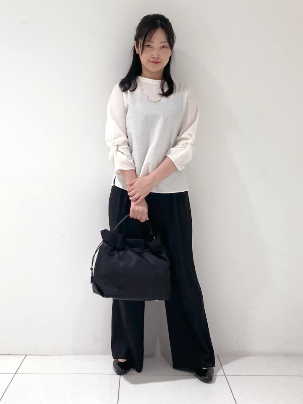 momokoさんの「INDIVI｜【UVケア／吸汗速乾】スリーブデザインブラウス」を使ったコーディネート