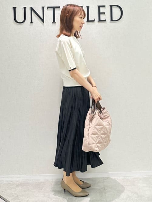 Miwaさんの「UNTITLED｜【アンサンブル可/薄手】ベーシッククルーネックカーディガン」を使ったコーディネート