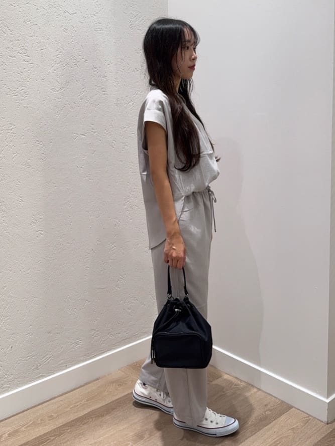 NOZOMIさんの「Dessin｜【2点セット/ウエストゴム/洗える】スキッパ―シャツ＆ストレートパンツセット」を使ったコーディネート