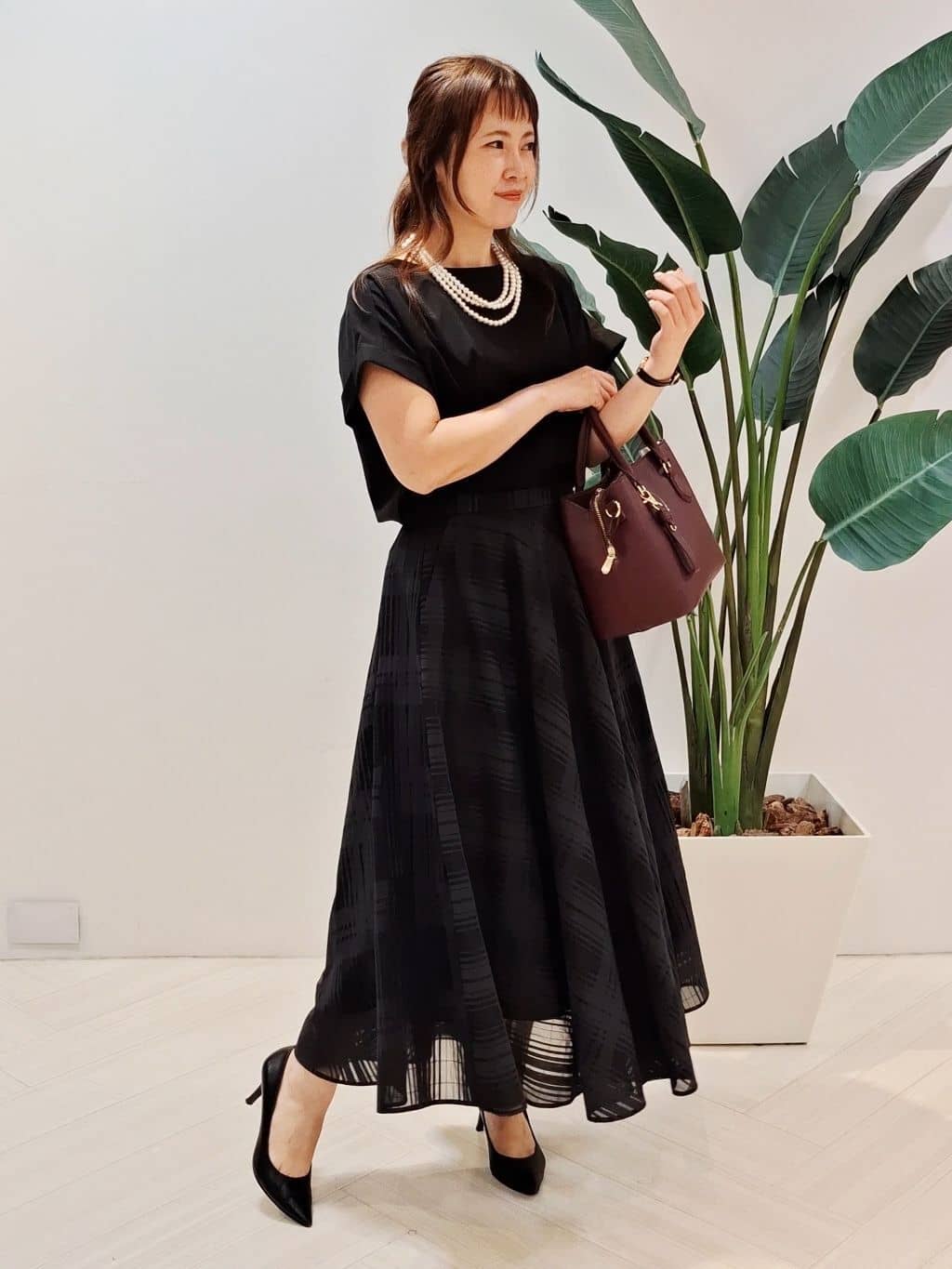YuKaRiさんの「UNTITLED｜【セットアップ可/はっ水/通勤】リラククール 半袖ブラウス」を使ったコーディネート