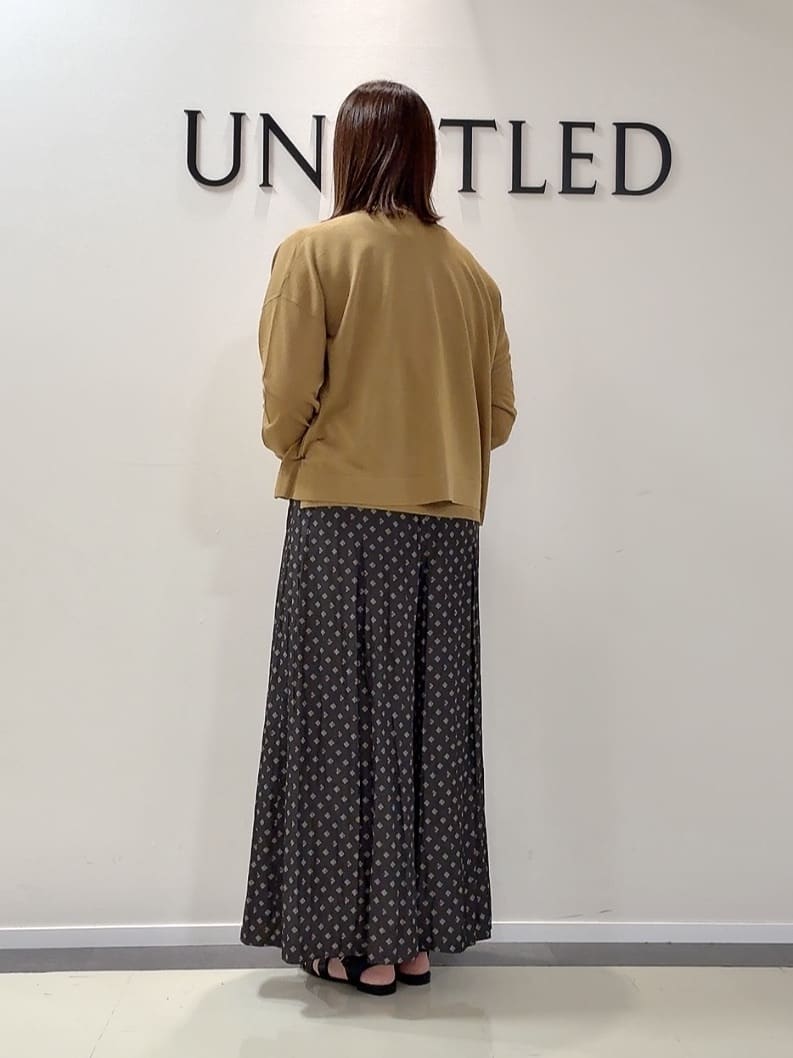 YUIさんの「UNTITLED｜【前後2WAY/アンサンブル可/ゆったり】シアーカーディガン」を使ったコーディネート