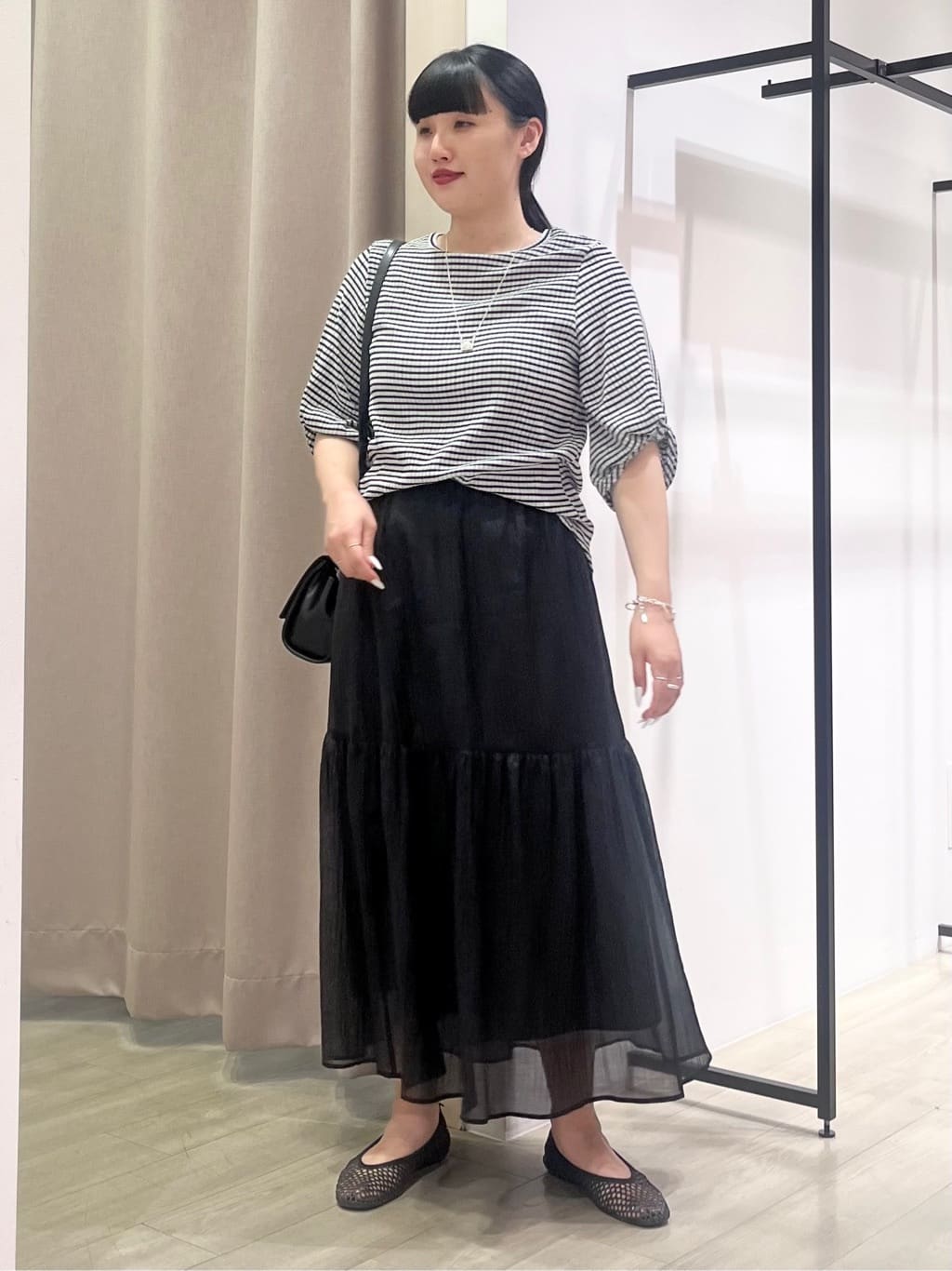 hasuさんの「INDIVI｜【UVケア／吸汗速乾】凹凸素材ねじり袖トップス」を使ったコーディネート