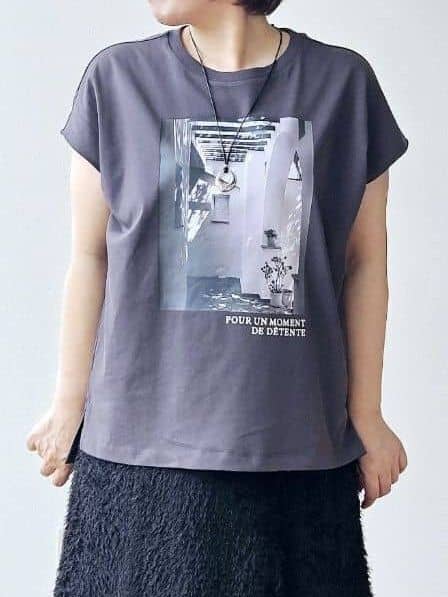 やじまさんの「UNTITLED｜【セットアップ可/後ろウエストゴム】フェザーマーメイドスカート」を使ったコーディネート