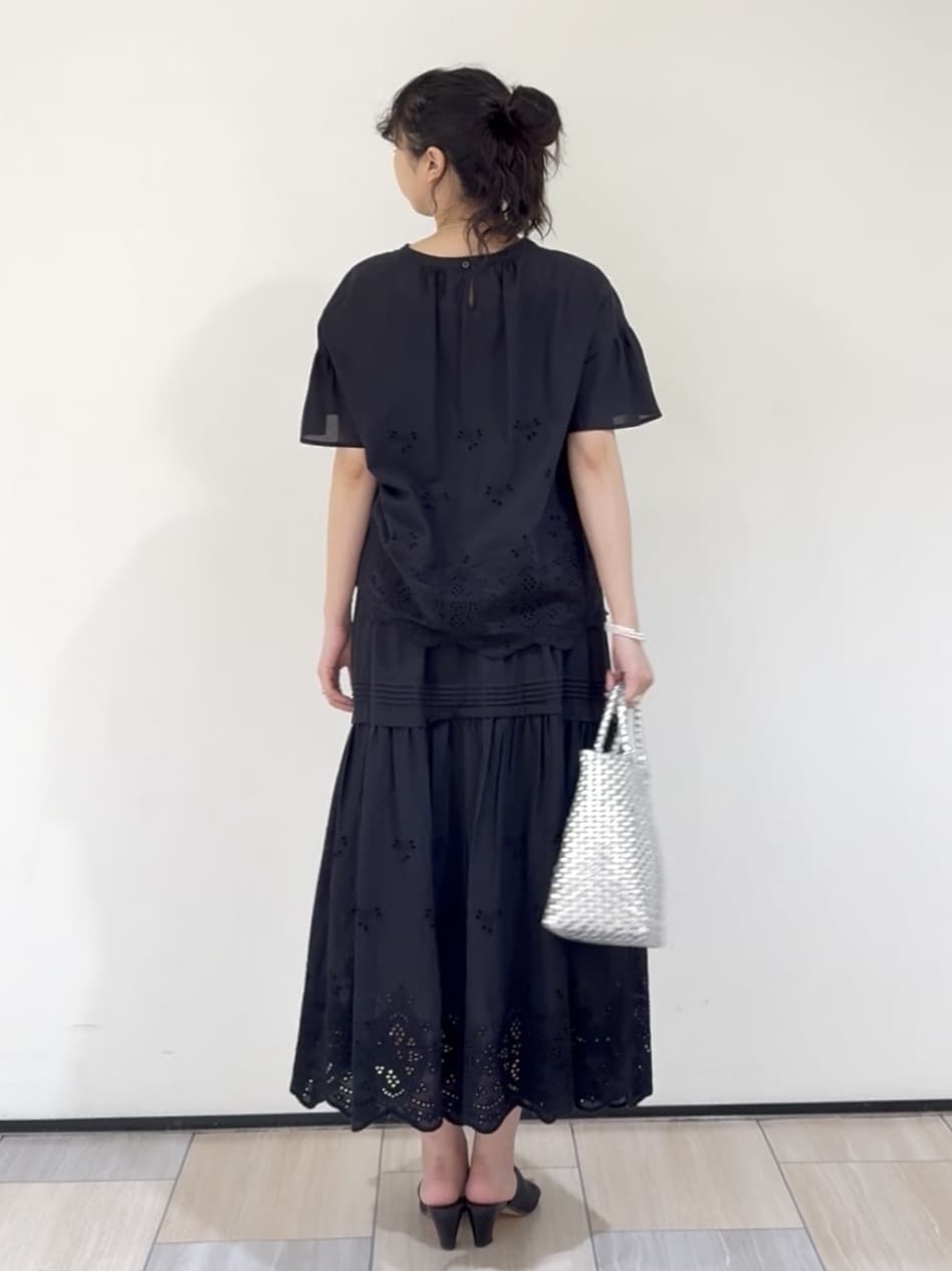 YUKAさんの「UNTITLED｜メタリックメッシュトート」を使ったコーディネート