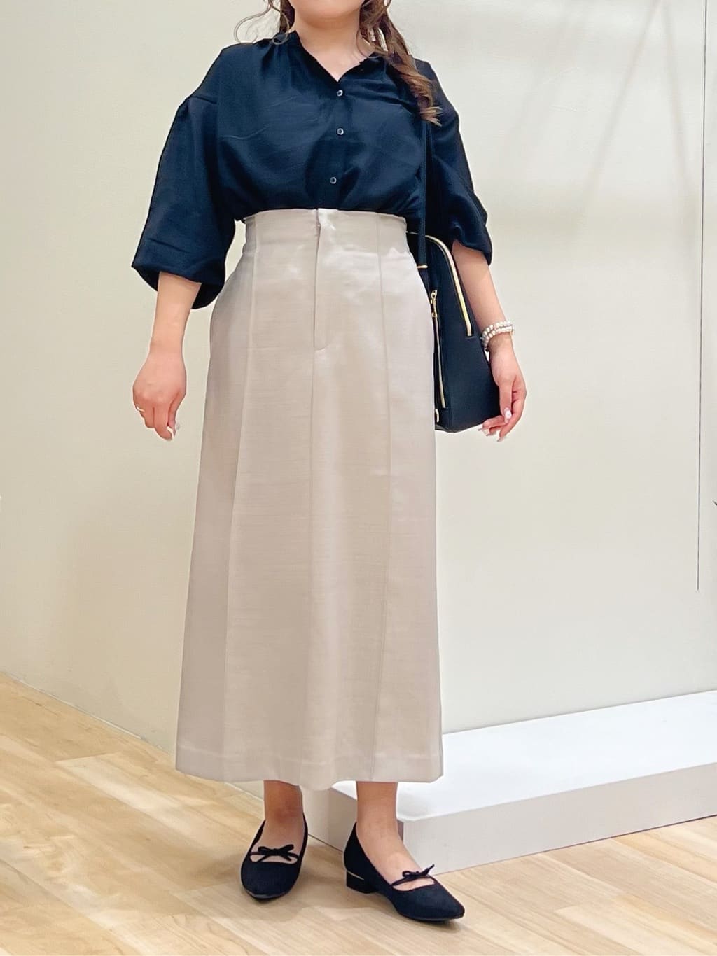みことさんの「grove｜【カセット服】洗えるストレートシルエットスカート」を使ったコーディネート