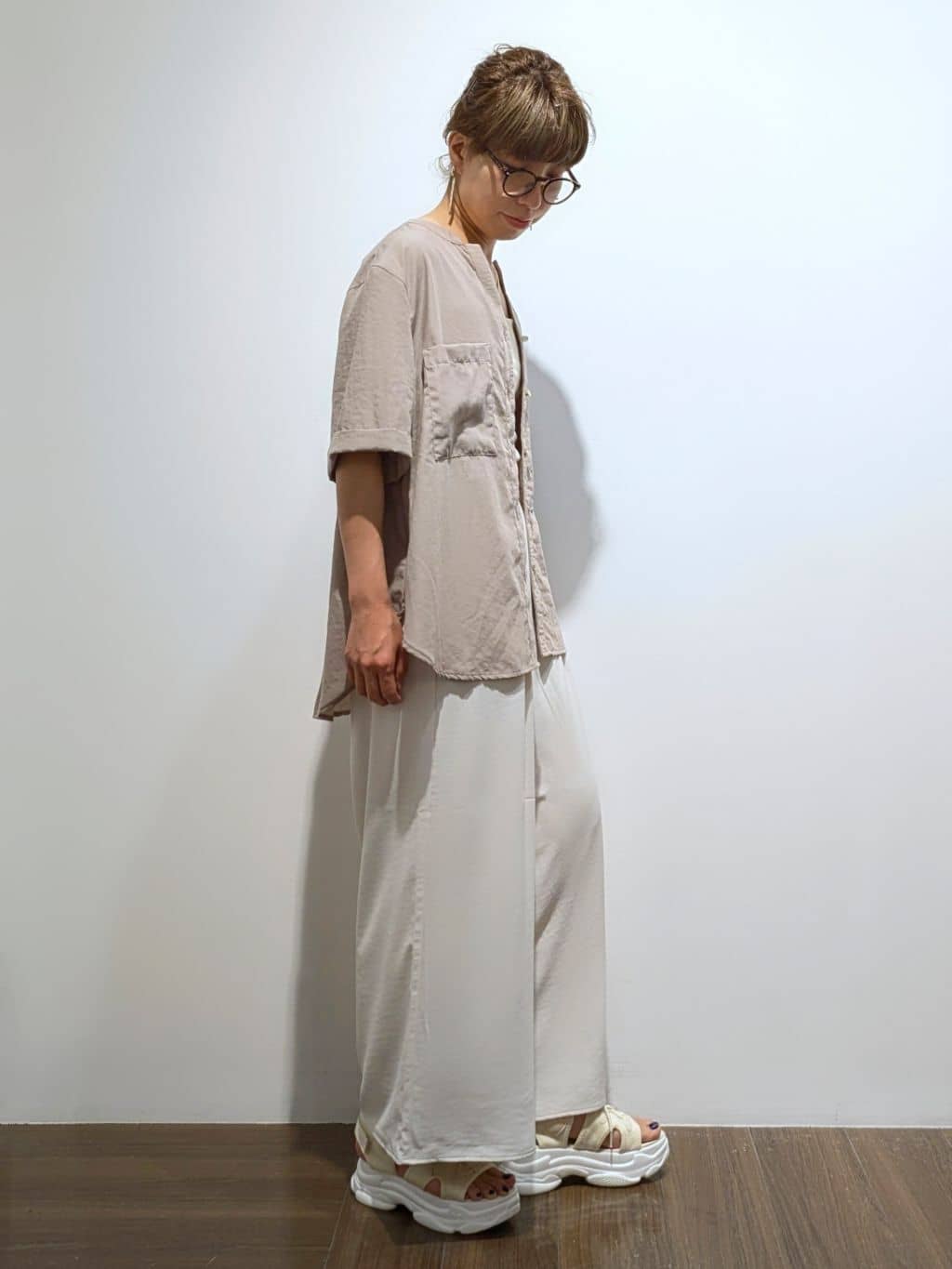 4410さんの「THE SHOP TK｜タックワイドパンツ【UV/洗濯機OK/セットUP可】」を使ったコーディネート