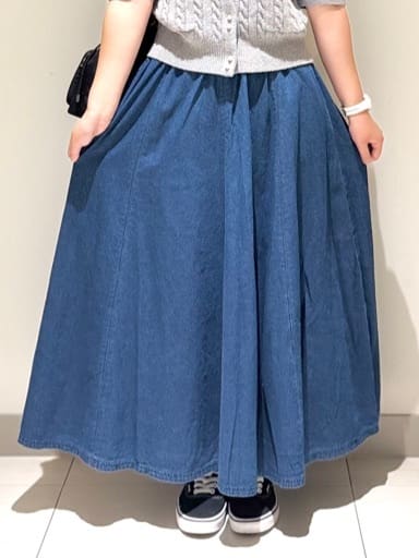 Liriさんの「Dessin｜ケーブルカーディガン」を使ったコーディネート