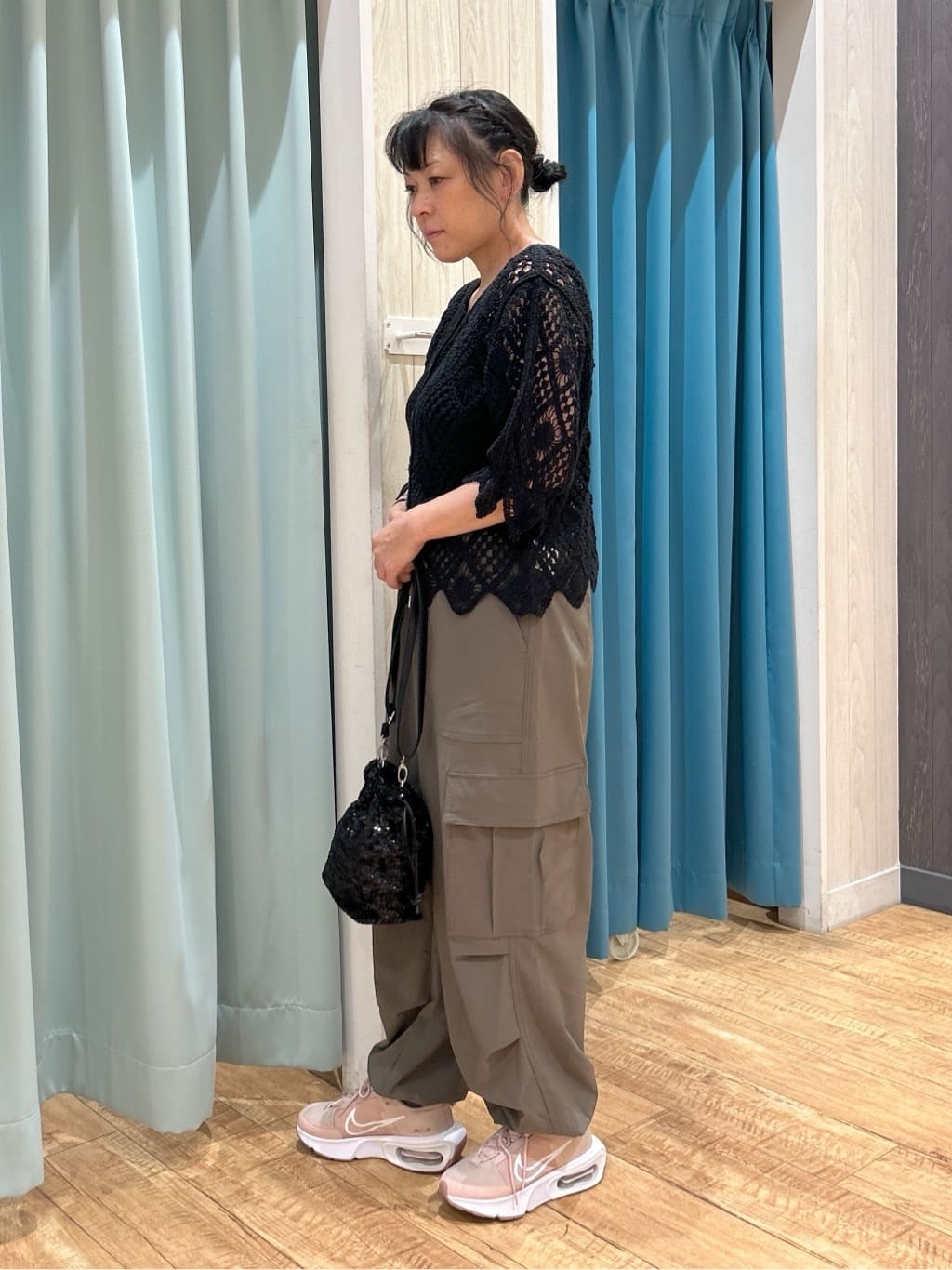 わかさんの「SHOO･LA･RUE｜【2WAY】大人のほんのり甘いスタイルに クロシェレースカーディガン」を使ったコーディネート