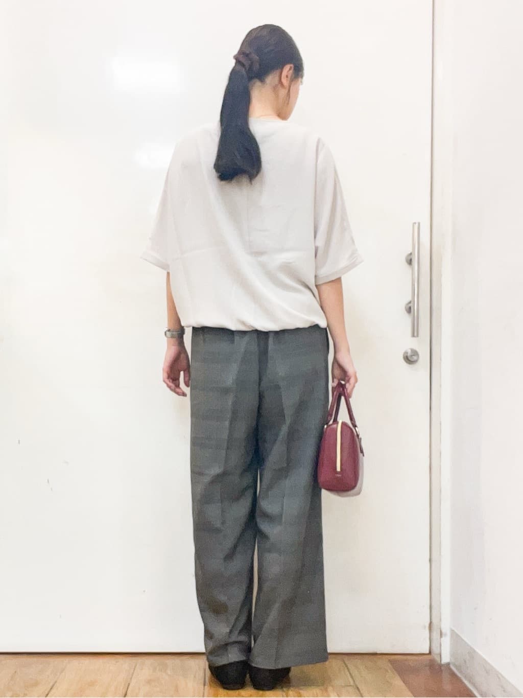 sakiさんの「SHOO･LA･RUE｜【洗濯後しわになりにくい】さらっとタッチの 5分袖ドルマンブラウス」を使ったコーディネート