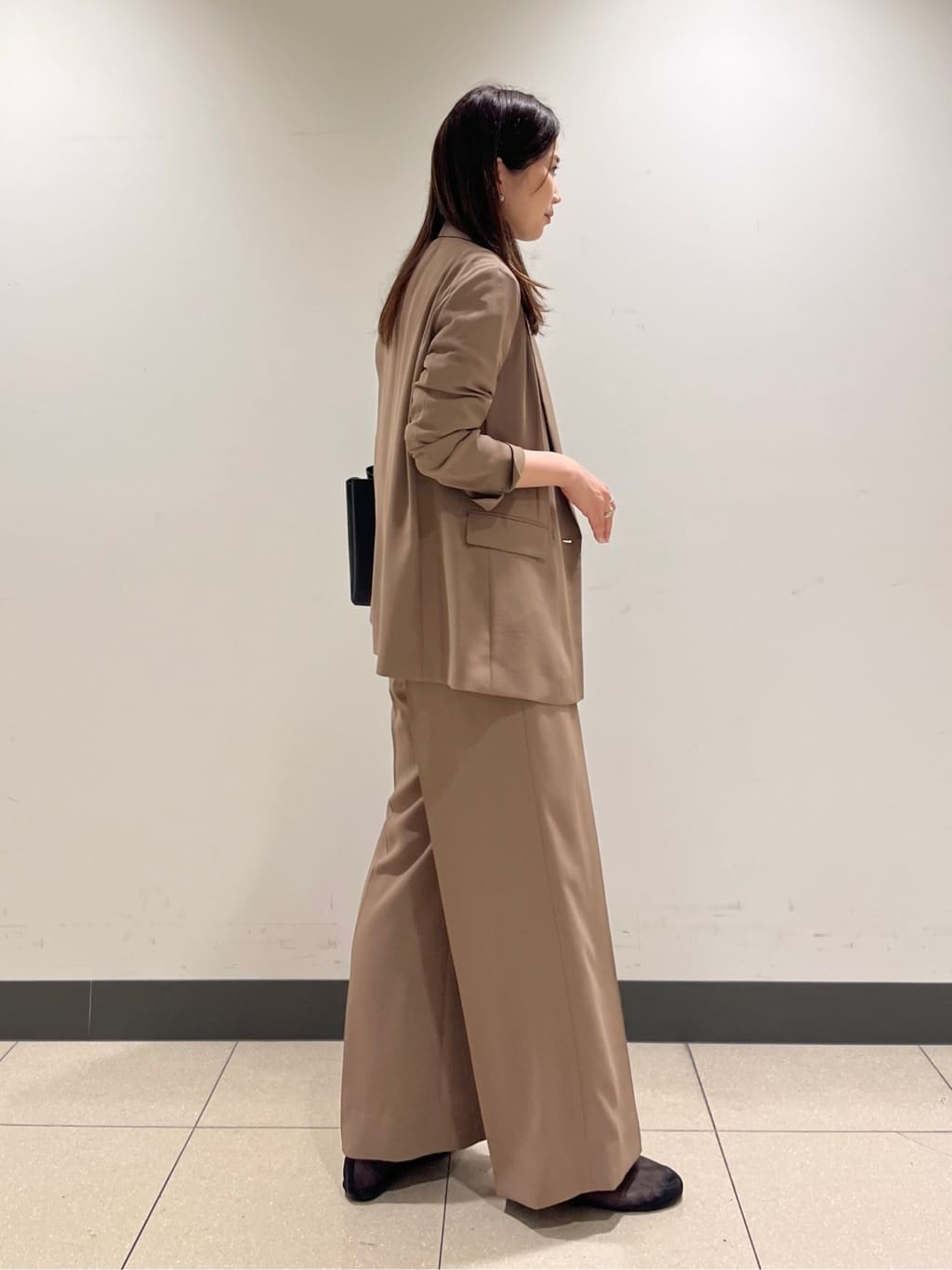 shokoさんの「INDIVI｜フロッキードットブラウス」を使ったコーディネート