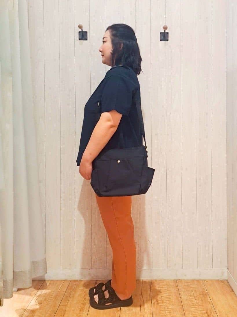 kotomiさんの「SHOO･LA･RUE｜【S-LL/洗える/体型カバー/5分袖】涼しくきれいに決まる Aライントップス」を使ったコーディネート