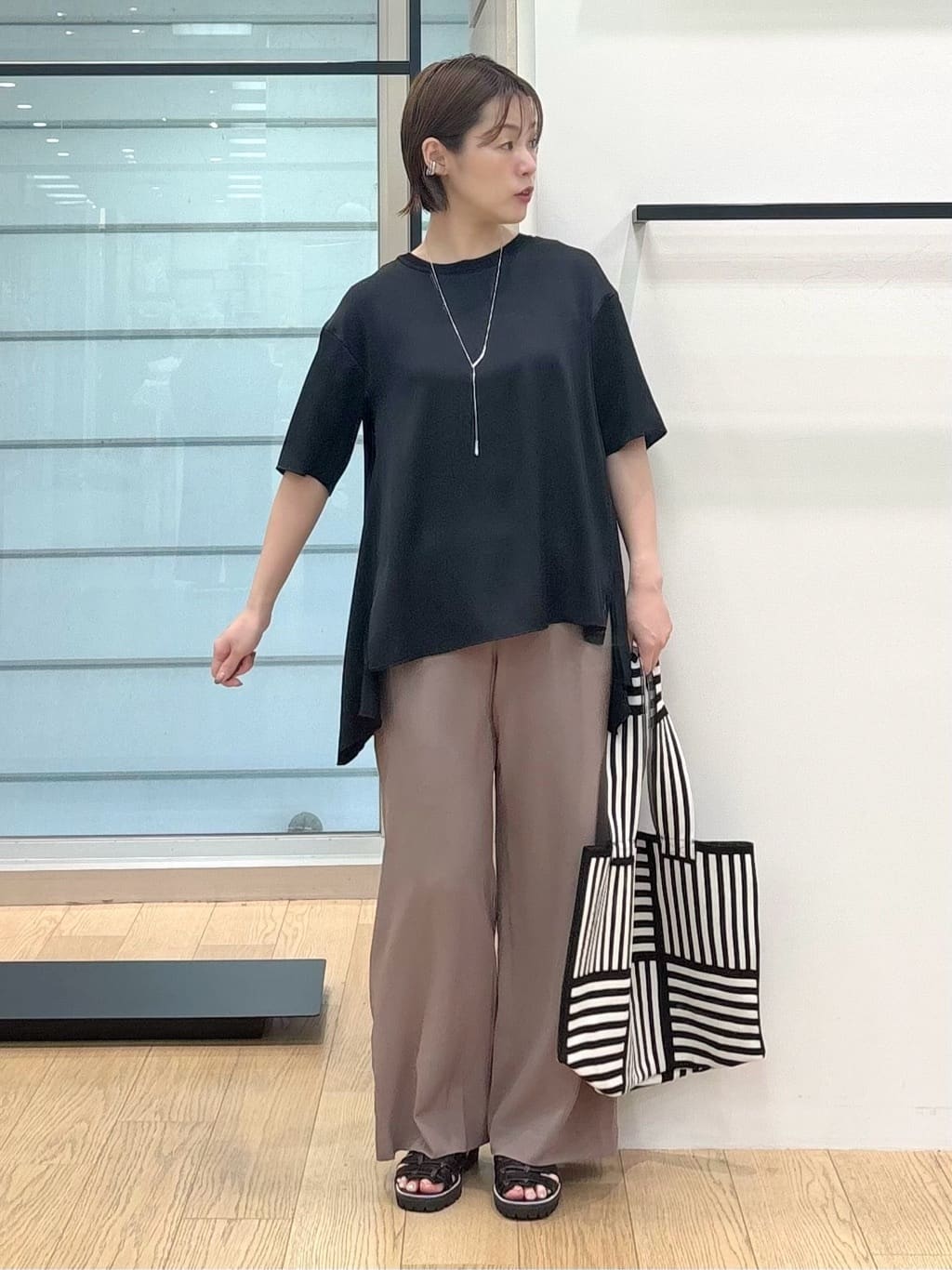 asamiさんの「INDIVI｜【バックシャン】デザインTブラウス」を使ったコーディネート