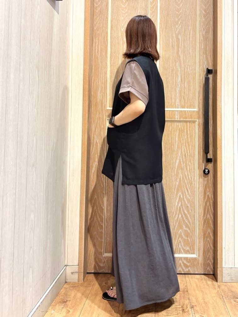 meiさんの「SHOO･LA･RUE｜【S-LL】夏のレイヤードコーデに さらりと着られるメッシュジレ」を使ったコーディネート
