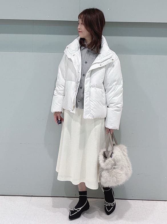 makiさんの「UNTITLED｜【トレンド/撥水機能/防寒】ショートダウンコート」を使ったコーディネート