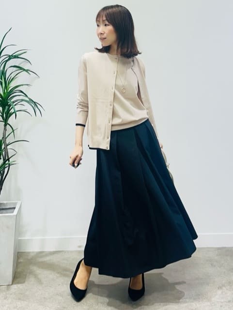 Miwaさんの「UNTITLED｜【アンサンブル可/薄手】ベーシッククルーネックカーディガン」を使ったコーディネート