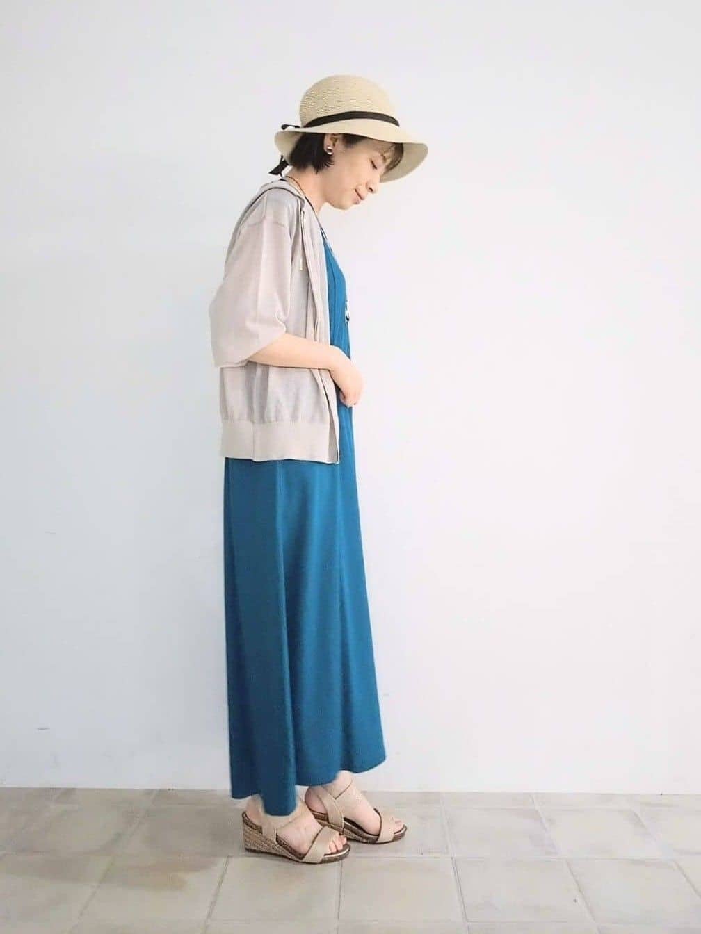 miomioさんの「SHOO･LA･RUE｜冷房対策にも 上品なシアー感のニットパーカ」を使ったコーディネート