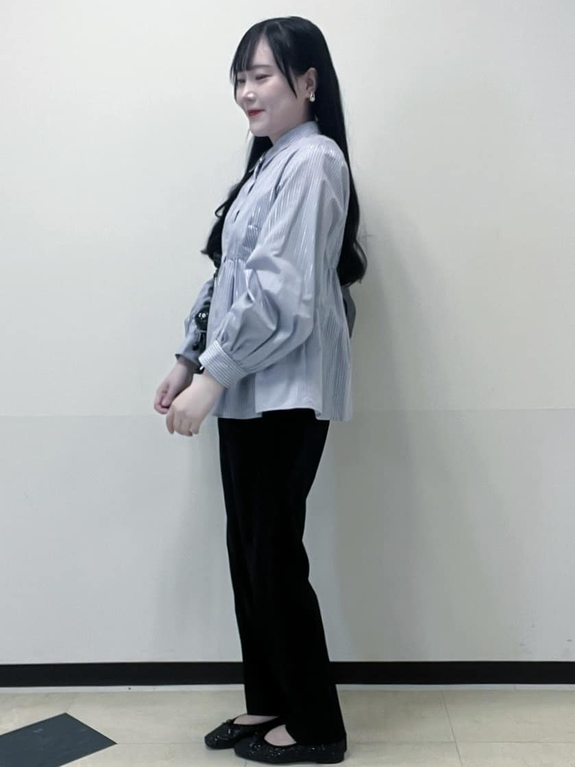 Hitomiさんの「index｜《丈が選べる》ストレッチテーパードパンツ／セットアップ対応【洗濯機OK／イージーアイロン】」を使ったコーディネート