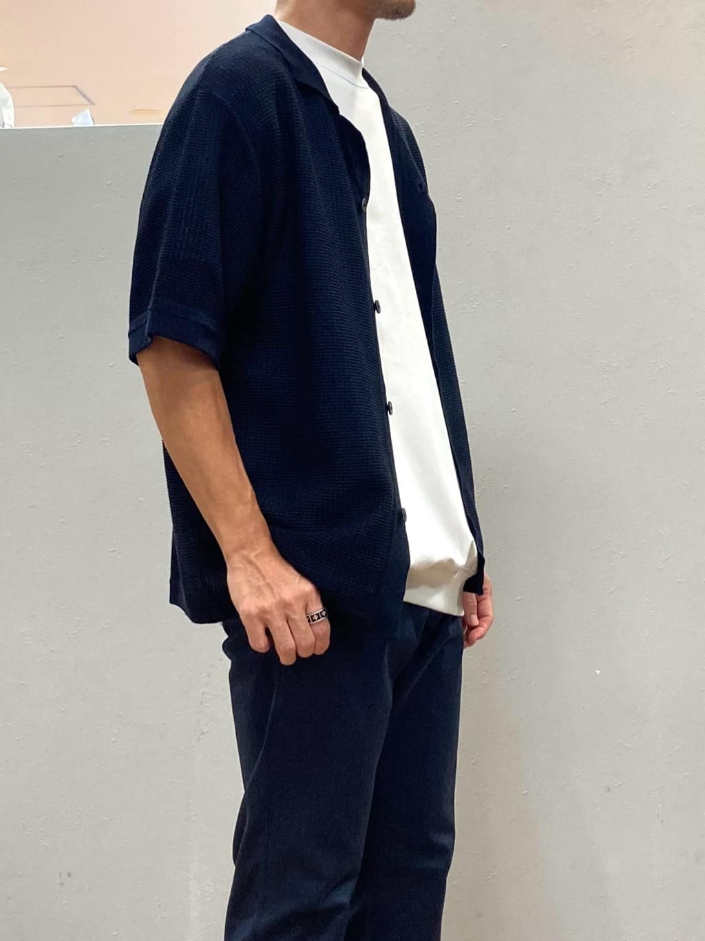 シュンさんの「TAKEO KIKUCHI｜【抗菌防臭／5サイズ展開】ハイゲージポンチ Tシャツ」を使ったコーディネート