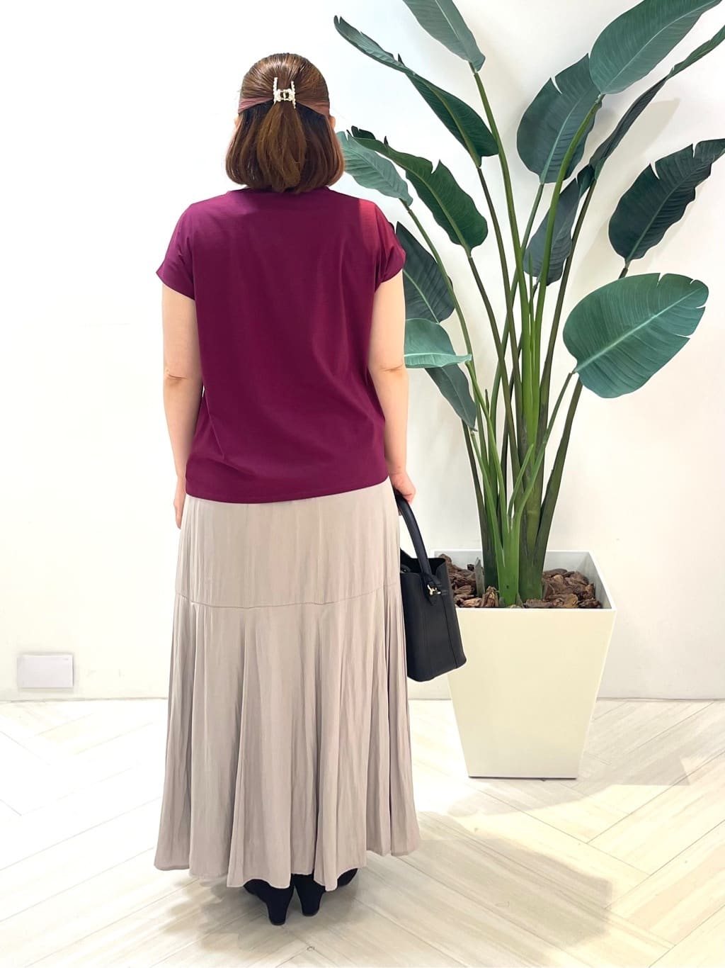 Tomoさんの「UNTITLED｜【洗える/Tシャツ】ツイストプルオーバー」を使ったコーディネート