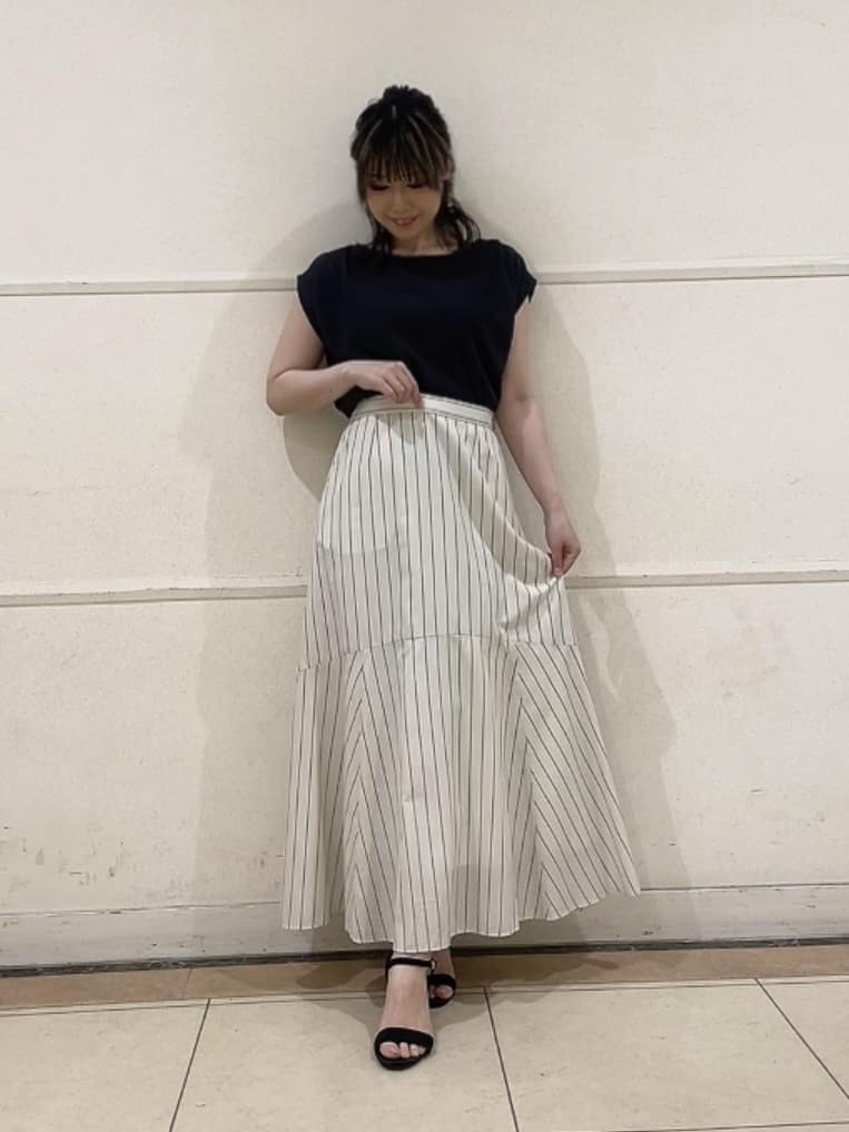 watanabeさんの「UNTITLED｜【ジャージ素材】インナードッキングシアーカットソー」を使ったコーディネート