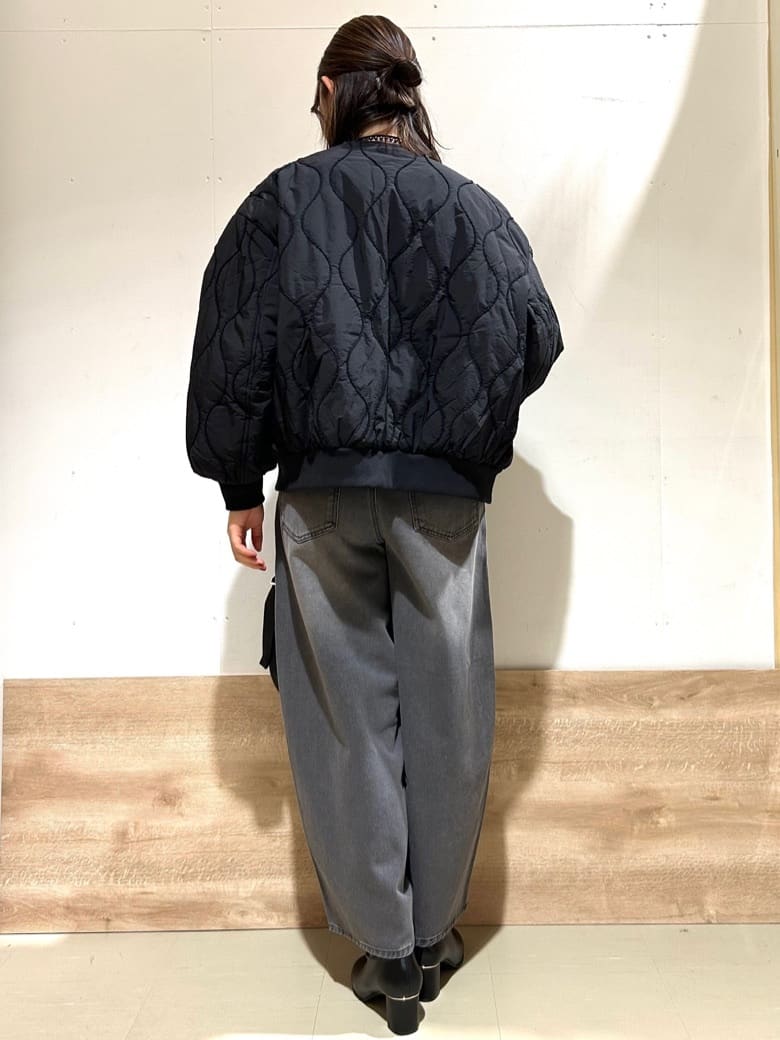 花さんの「SHOO･LA･RUE｜【S-LL】立体カーブデニムパンツ」を使ったコーディネート