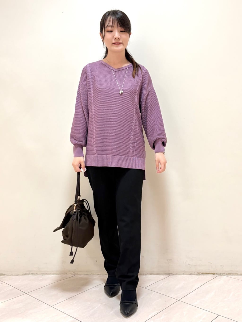 mikiさんの「Reflect｜【パンツ合わせにぴったり◎】ゆったりオフボディニット」を使ったコーディネート