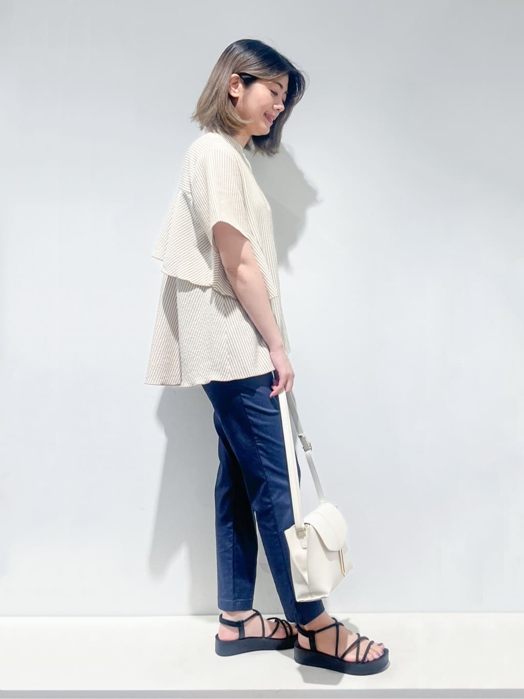 Fujiharuさんの「grove｜【冷感】サマーハイパーストレッチテーパードパンツ」を使ったコーディネート