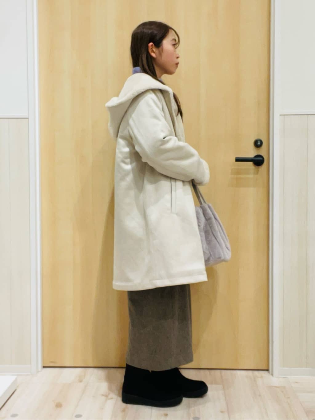 minamiさんの「SHOO･LA･RUE｜【高レビュー/2WAY】きれい見えで上品な ストライプファートートバッグ」を使ったコーディネート