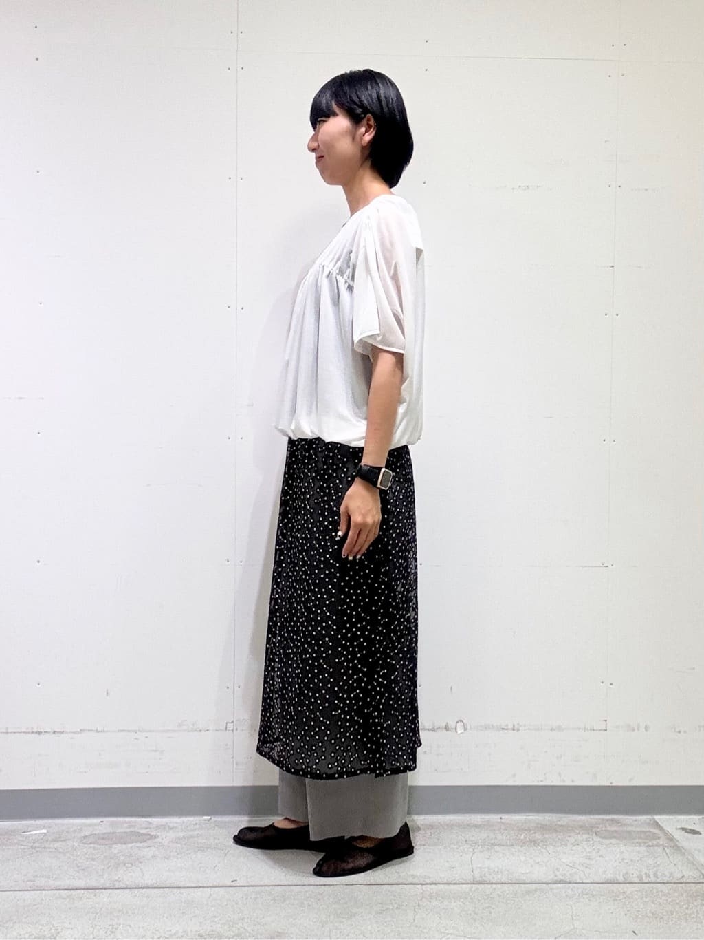 naoさんの「INDIVI｜【洗える／体型カバー】シャーリングシアートップス」を使ったコーディネート