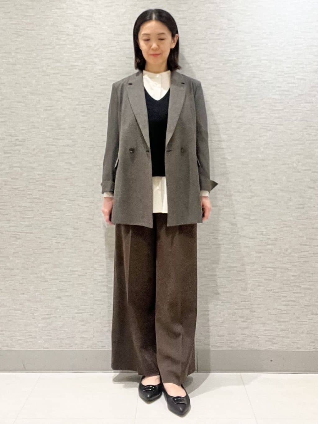 marikoさんの「Reflect｜【さらっと一枚で決まる／重ね着にもおすすめ◎】タックスリーブシャツブラウス」を使ったコーディネート