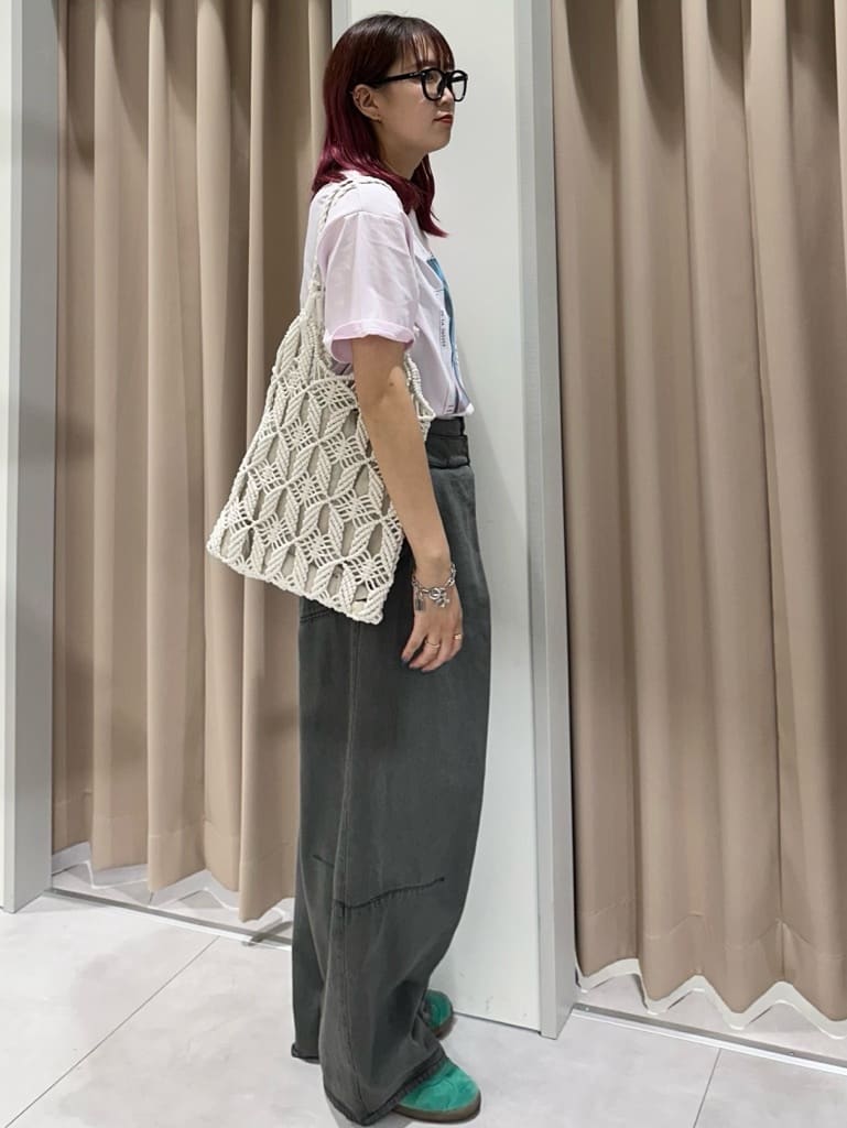 cottonさんの「THE SHOP TK｜フォトアソートTシャツ【接触冷感/UV/毛玉になりにくい/洗濯機OK】」を使ったコーディネート