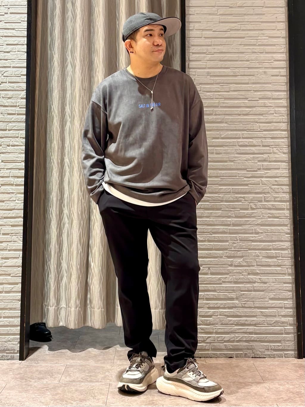 Pーyamaさんの「THE SHOP TK｜スエード フォトプリントスウェット 【洗濯機OK】」を使ったコーディネート