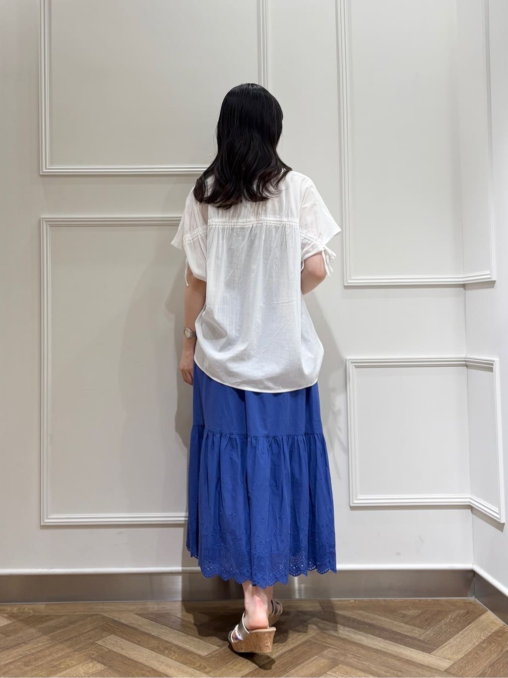 muuさんの「SHOO･LA･RUE｜◆キラキラループマガールサンダル」を使ったコーディネート
