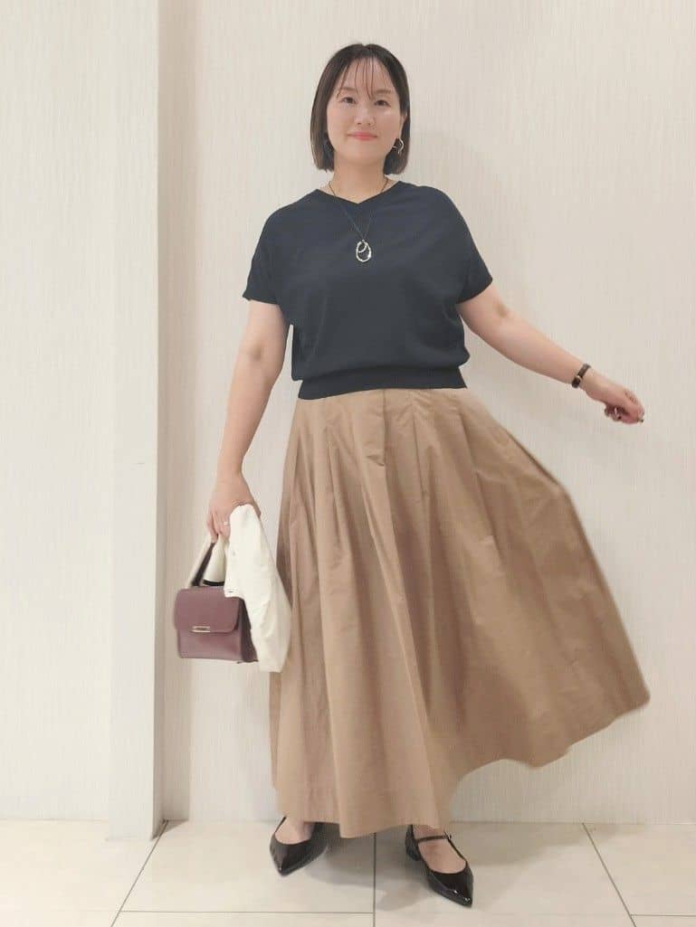 naokoさんの「UNTITLED｜【アンサンブル可/薄手】ベーシッククルーネックカーディガン」を使ったコーディネート