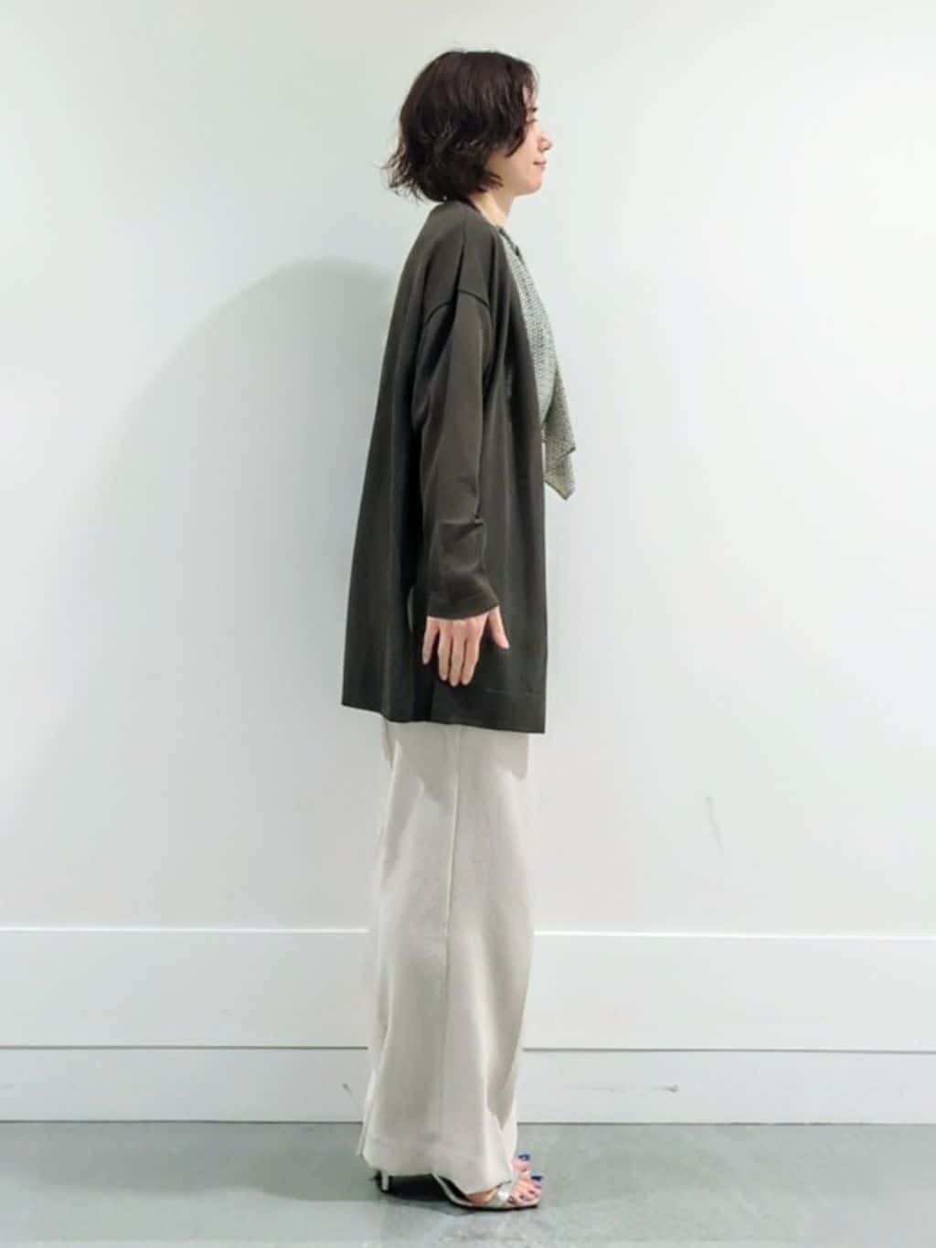 ミズタさんの「UNTITLED｜【通勤/オフィス】ジオメ柄ボウタイブラウス」を使ったコーディネート