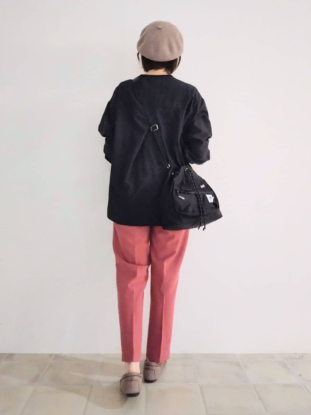 miomioさんの「SHOO･LA･RUE｜【S-LL】インせず決まる 背中タック入り パフ袖トップス」を使ったコーディネート