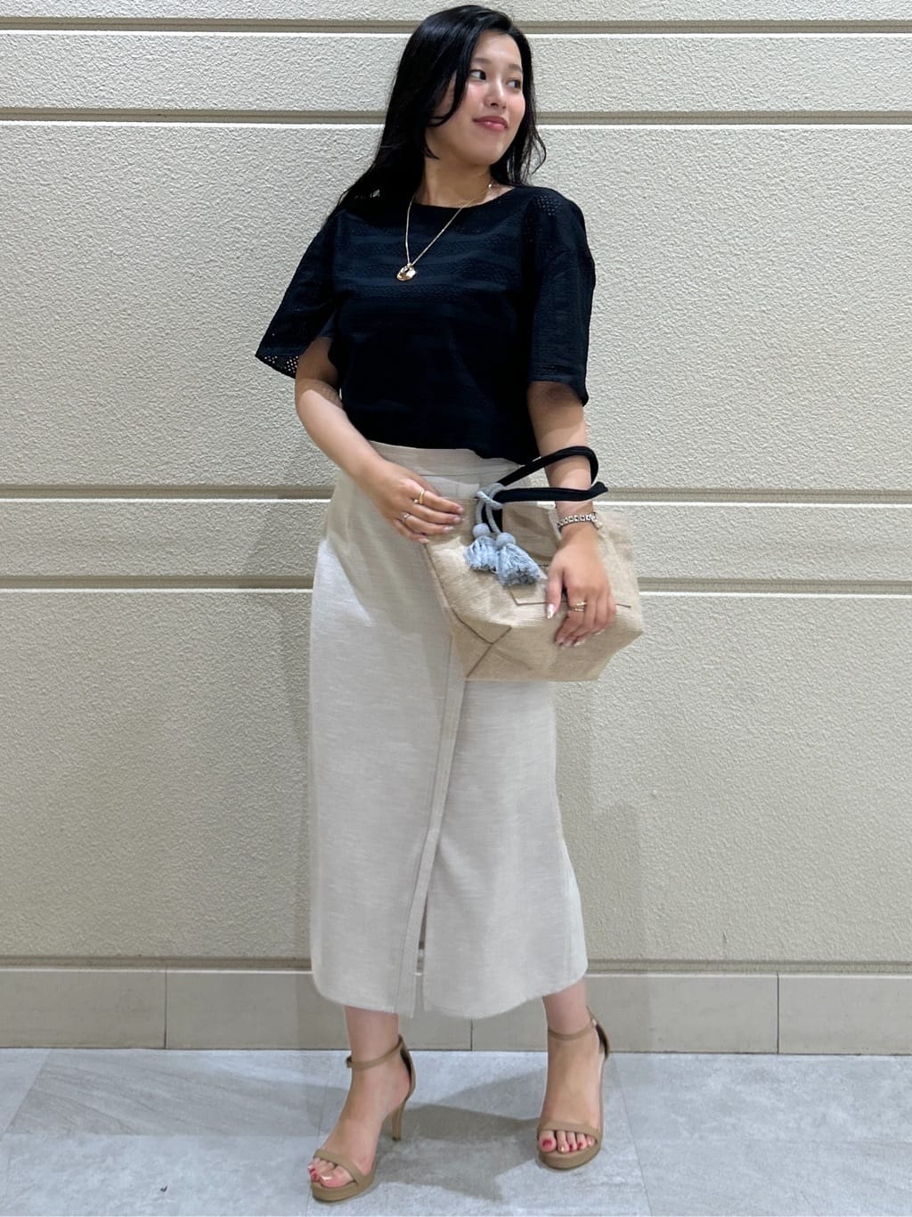 Momokaさんの「COUP DE CHANCE｜【手洗い可／日本製】きれいめデザインタイトスカート」を使ったコーディネート