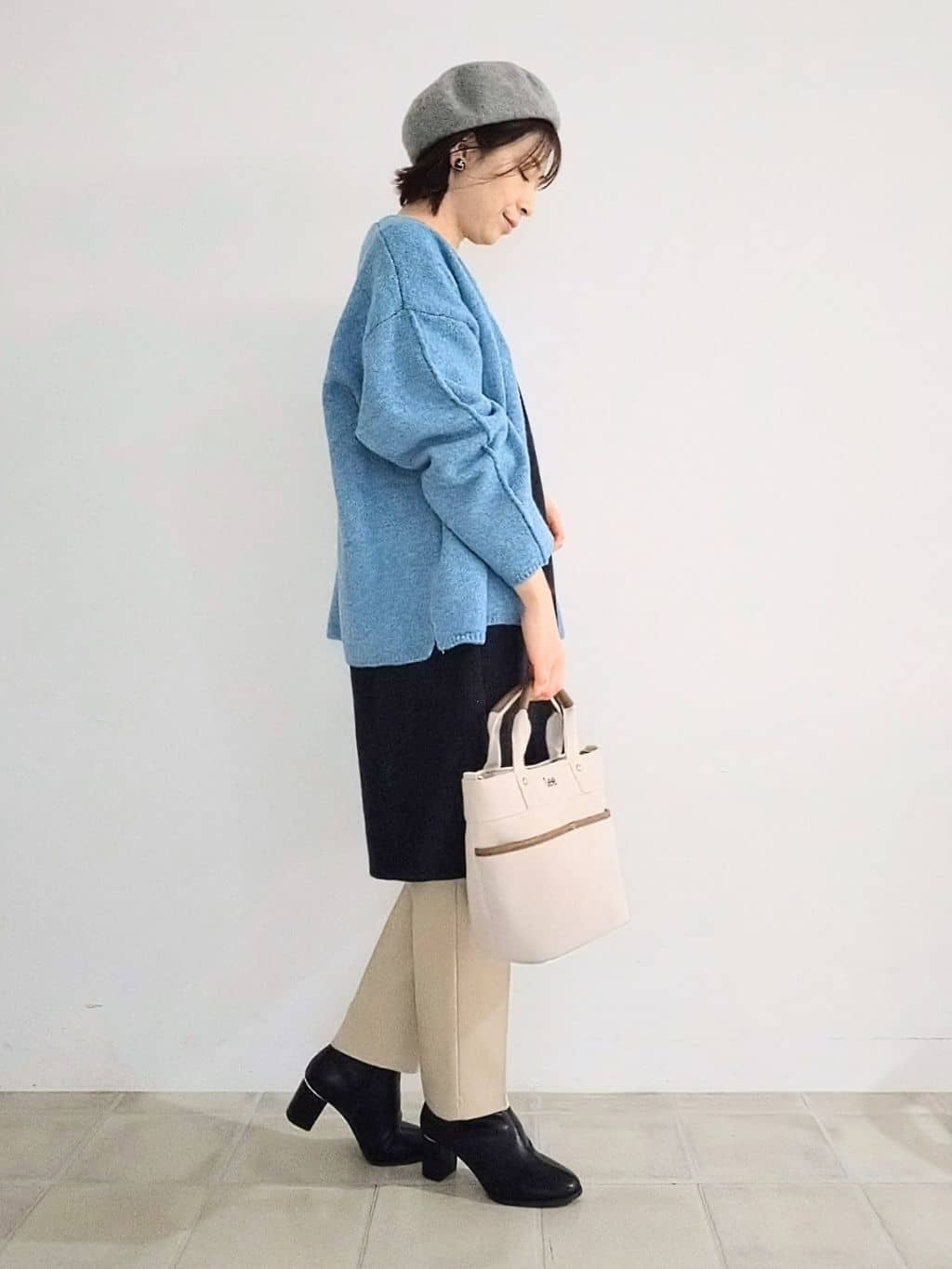 miomioさんの「SHOO･LA･RUE｜【洗濯機可】ふわっと軽く羽織れる オーバーサイズカーディガン」を使ったコーディネート