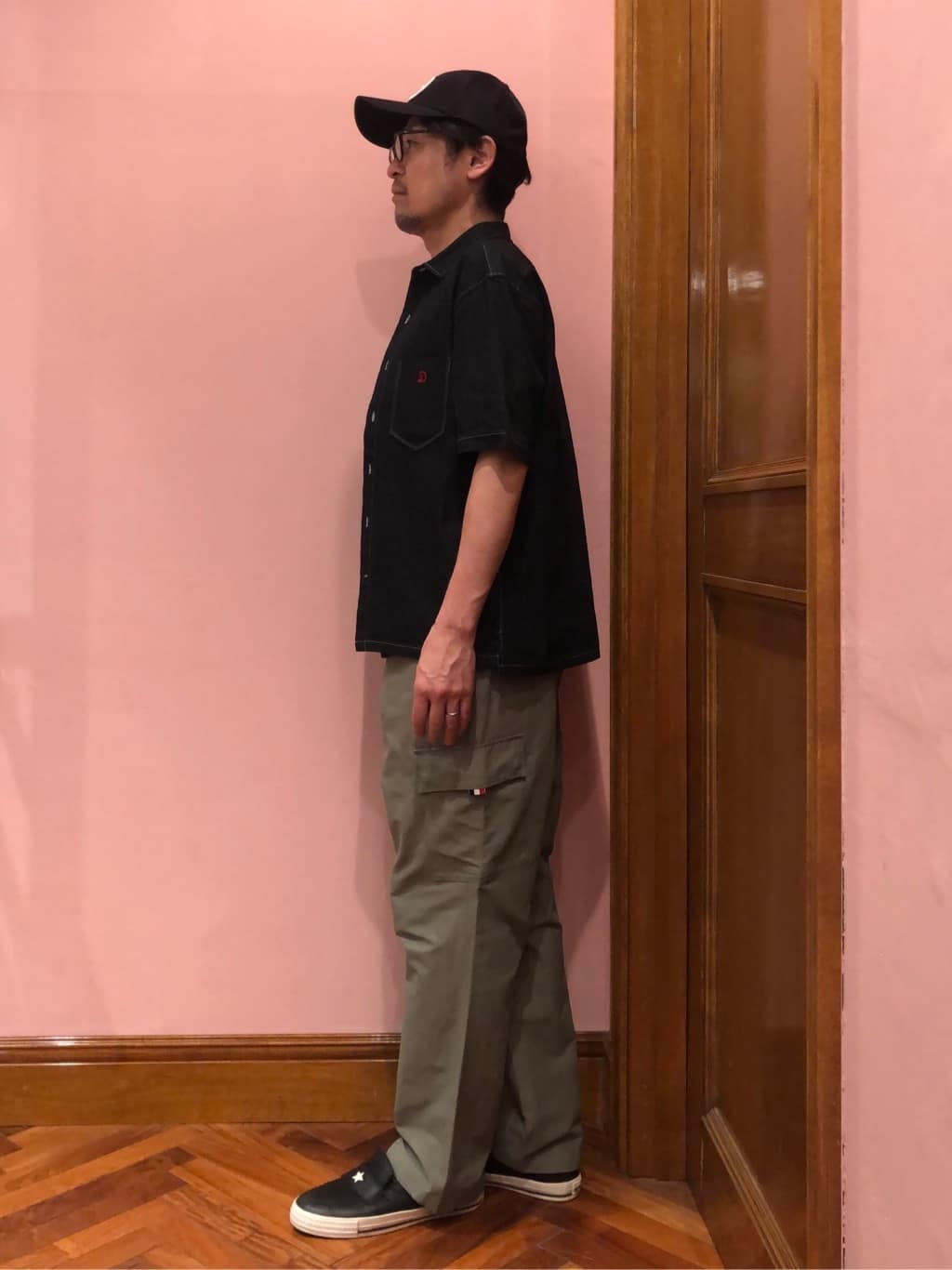 OKJさんの「DRESSTERIOR｜◆【セットアップ可】ライトデニム ハーフスリーブシャツ」を使ったコーディネート